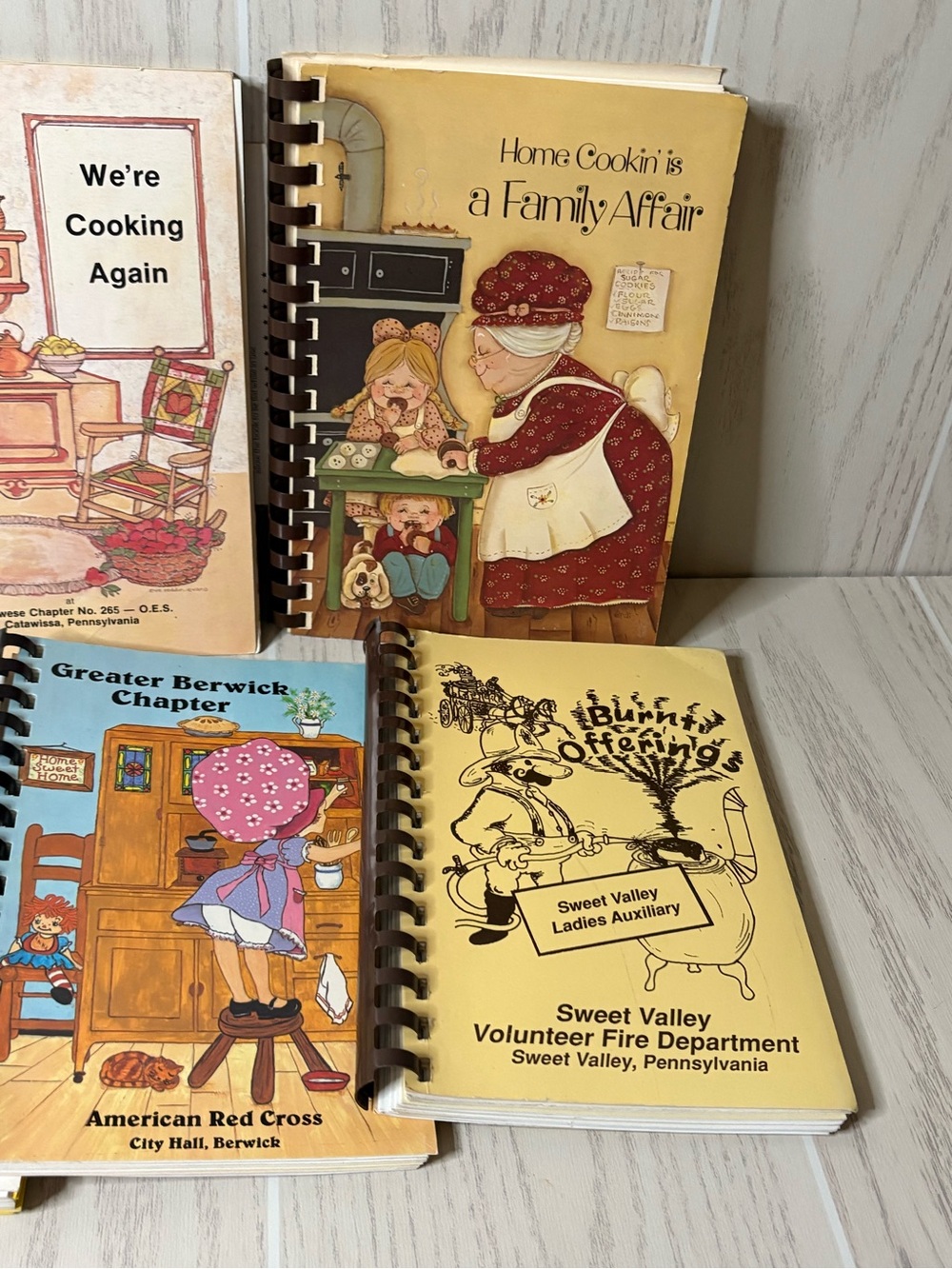 Lot of 7 Vintage Cookbooks Churches Schools Community Groups - Pennsylvania - Picture 5 of 12